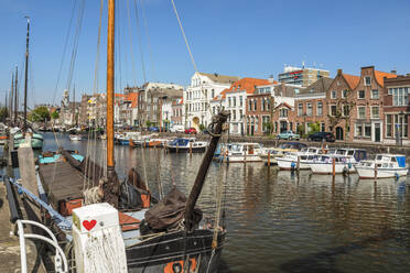 Hafen im Bezirk Delfshaven, Rotterdam, Südholland, Niederlande, Europa - RHPLF18101