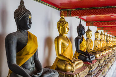 Wat Pho (Tempel des liegenden Buddhas), Bangkok, Thailand, Südostasien, Asien - RHPLF18170