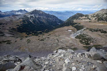 Frühes Licht auf dem Mount Rainier vom Burroughs Mountain Trail, Mount Rainier National Park, Washington State, Vereinigte Staaten von Amerika, Nordamerika - RHPLF18305