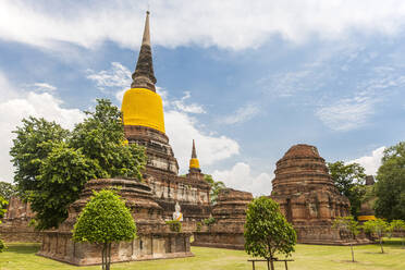 Pagode im Wat Yai Chaimongkol-Tempel in Ayutthaya - CAVF91023