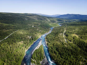 Fluss, der durch den Jotunheimen-Nationalpark fließt, Norwegen - MALF00322