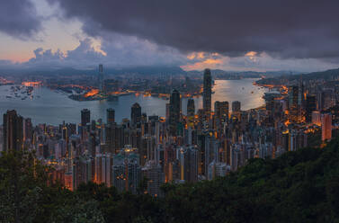 Blue hour before sunrise over Victoria harbour - CAVF91232