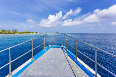 Boat deck on sea against sky during sunny day - KNTF06014