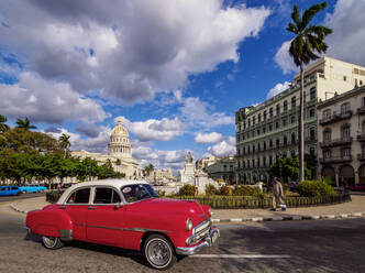 Oldtimer am Paseo del Prado, Havanna, Provinz La Habana, Kuba, Westindien, Mittelamerika - RHPLF18466