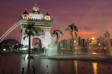 Patuxai (Victory Gate), a war monument, at sunset, Vientiane, Laos, Indochina, Southeast Asia, Asia - RHPLF18499