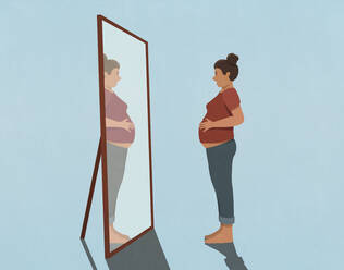 Schwangere junge Frau betrachtet ihr Spiegelbild - FSIF05451
