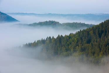 Scenic view of mountain and cloudscape at Danube Valley, Beuron, Swabian Alb, Germany - FDF00311