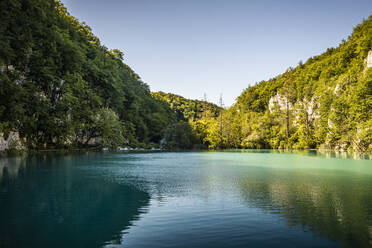 Ruhiger See in der Landschaft - MSUF00368