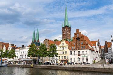 Skyline von Lübeck, UNESCO-Welterbe, Schleswig-Holstein, Deutschland, Europa - RHPLF18784