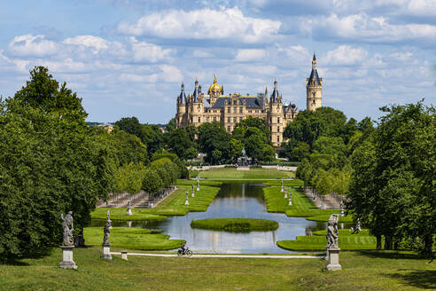 Schweriner Schloss, Schwerin, Mecklenburg-Vorpommern, Deutschland, Europa - RHPLF18794