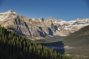 Blick auf den Mount Bell vom Arnica Lake Trail, Banff National Park, UNESCO Weltkulturerbe, Alberta, Kanadische Rockies, Kanada, Nordamerika - RHPLF19041