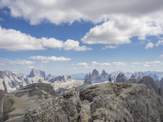 Blick auf die Wolken über den Drei Zinnen - HUSF00165