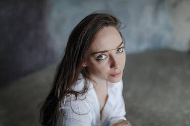 Close-up portrait of beautiful woman with gray eyes - OGF00728