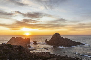 Sugarloaf Rock bei stimmungsvollem Sonnenuntergang, Cape Naturaliste, Australien - FOF11868