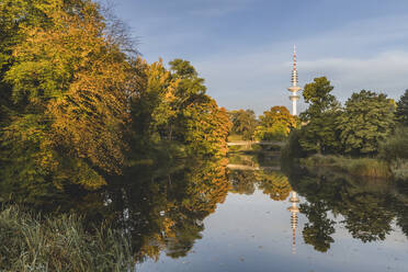 Deutschland, Hamburg, Stadtpark Planten un Blomen im Herbst - KEBF01749