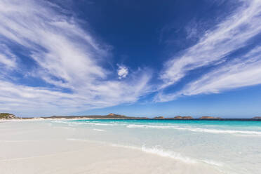 Welle am Sandstrand, Westaustralien - FOF11952