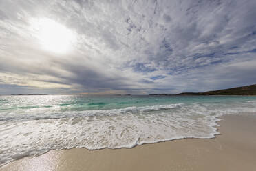 Australia, Oceania, Western Australia, Cape Le Grand National Park, Rossiter Bay, Sea and beach  - FOF11985