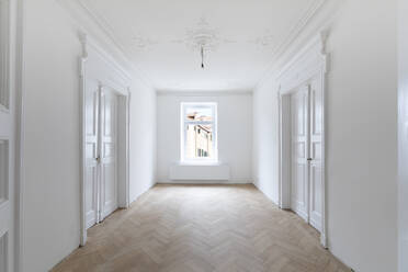 Interior of empty new apartment - FCF01949