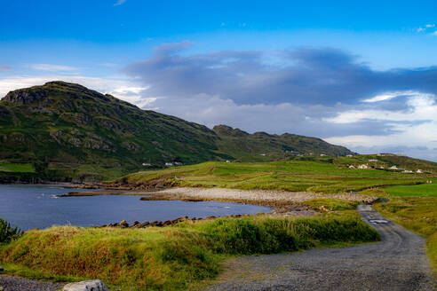 Ireland, Donegal, Kilcar, Sea and coastline - BIGF00081