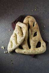 Fougasse mit Erdnuss, Salz und Rosmarin - MYF02324