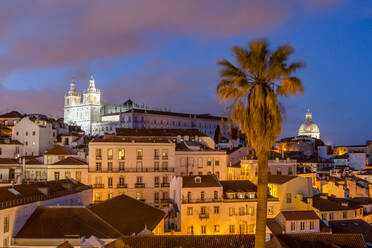 Portugal, Lissabon, Kloster von So Vicente de Fora in der Abenddämmerung - EGBF00613