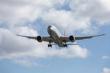 Commercial airplane preparing to land - WPEF03974