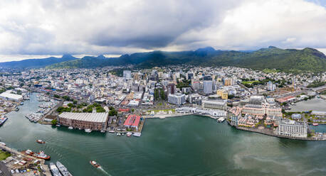 Landscape scenery of mountain range behind cityscape at Port Louis, Mauritius - AMF09051