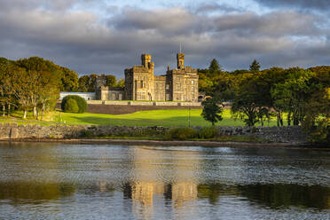 Lews Castle, Stornoway, Isle of Lewis, Äußere Hebriden, Schottland, Vereinigtes Königreich, Europa - RHPLF19173