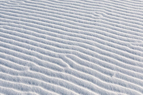 Weißes Sandmuster im White Sands National Park - CAVF92371