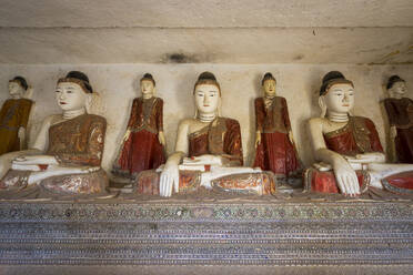 Sitting Buddha statues inside Hpo Win Daung Caves (AKA Phowintau - CAVF92382