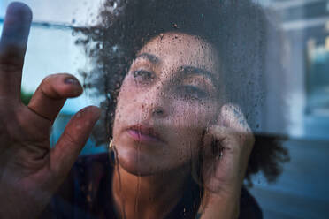 Portrait of an afro woman in winter - CAVF92616