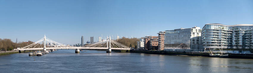 Battersea Bridge Panorama und Themse, London, England, Vereinigtes Königreich, Europa - RHPLF19216