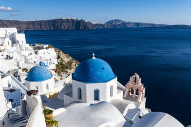 Little church, Oia, Santorini, Cyclades, Greek Islands, Greece, Europe - RHPLF19273