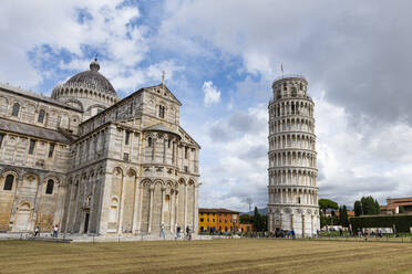 Piazza del Duomo mit Dom und Schiefem Turm, UNESCO-Weltkulturerbe, Pisa, Toskana, Italien, Europa - RHPLF19308