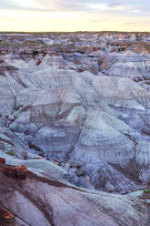 Schöne Felsenlandschaft im Petrified Forest National Park, Arizona, USA - NDF01247