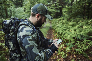 Bow Hunting in the Appalachian Mountains - CAVF92976