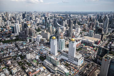 Eine Landschaft in Bangkok auf dem Dach eines Hotels - CAVF93000