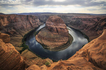 Horseshoe Bend, Teil des Colorado River in der Nähe von Page, Arizona. - CAVF93251