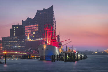  Germany, Hamburg, Museum ship and Elbe Philharmonic Hall in background  - KEBF01801