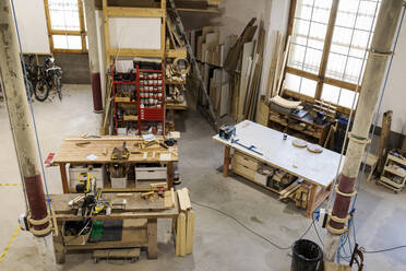214,831 Carpenter Workshop Royalty-Free Photos and Stock Images