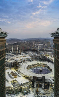 Die alljährliche islamische Pilgerfahrt nach Mekka, Saudi-Arabien, der heiligen Stadt, aus der Vogelperspektive. - MINF15920