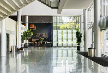 Light and airy atrium of a modern building with marble floors. - MINF16001