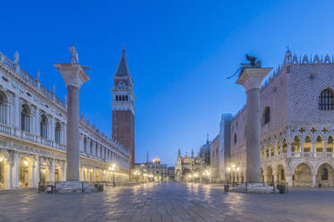 St Mark's Square lit up at night, Venice, Italy. - MINF16038