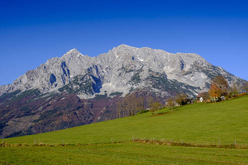 Grimming Berg an einem sonnigen Tag - LBF03464