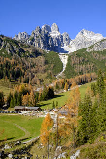 Unterhof Alm im Tal der Gosaukamm-Kette - LBF03468