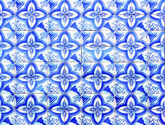 Voller Rahmen der blau gefärbten Mosaikwand mit quadratischen Fliesen - RFTF00038