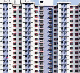 Singapore, Windows of white colored apartment building - AHF00351