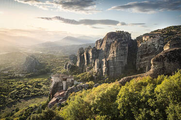 Sonnenuntergang in Meteora, Thessalien, Griechenland, Europa - RHPLF19470