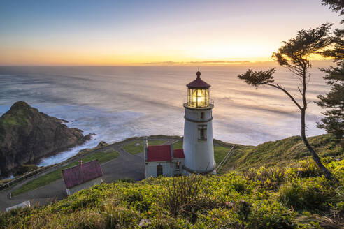 Heceta Head Lighthouse at sunset, Florence, Lane county, Oregon, United States of America, North America - RHPLF19572