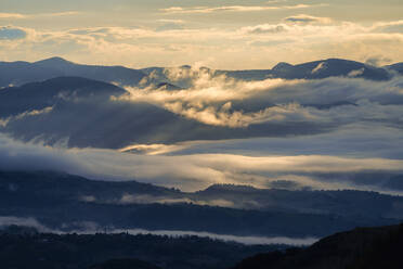 Apennine Mountains at foggy dawn, Umbria, Italy - LOMF01292